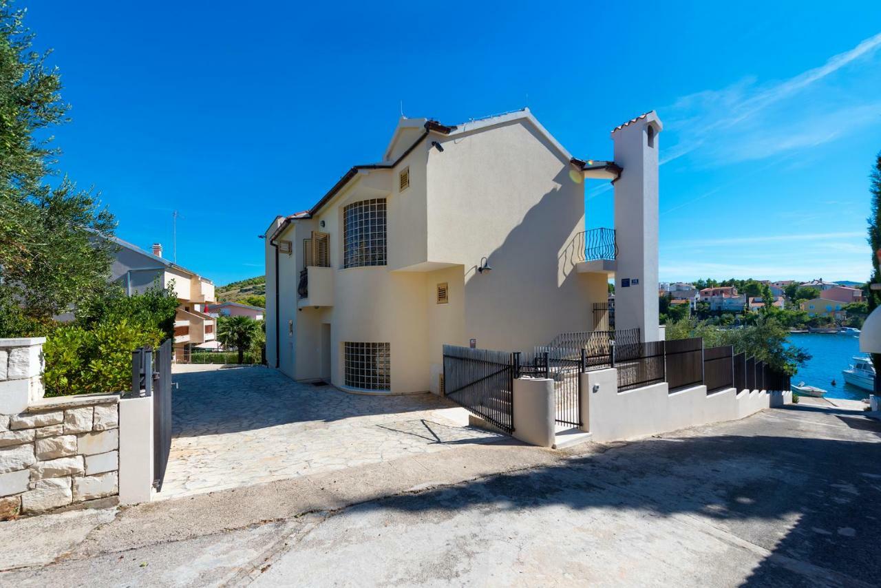 Villa Divna Zaboric Exterior photo